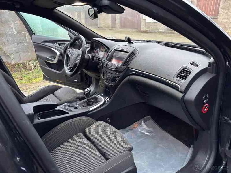 Opel Insignia 2,0   TDI Sport Tourer 4x4, BOSE - foto 11