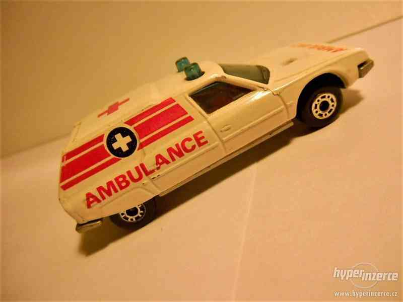 &#8203;Matchbox Citroen CX Ambulance No 12 1979 - foto 1