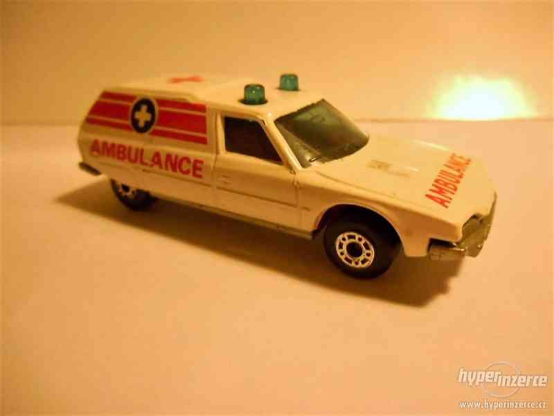 &#8203;Matchbox Citroen CX Ambulance No 12 1979 - foto 3
