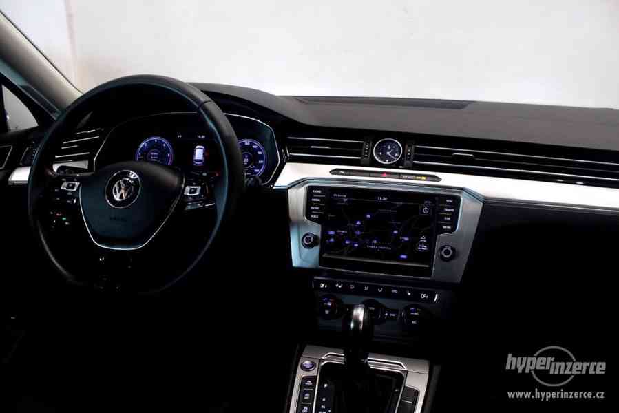 VW Passat B8 2.0 TDI DSG Active Info display 12″ - foto 35