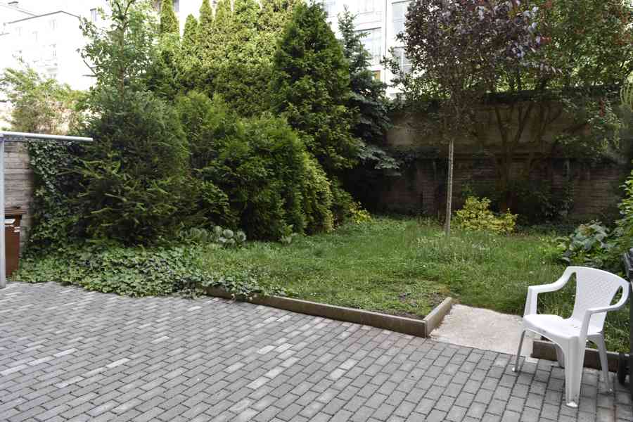 Nadstandardní byt s dispozicí 2+kk v centru Hradce Králové - foto 17