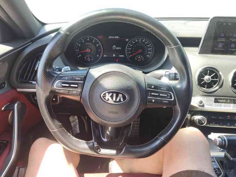 Kia Stinger 3,3   GT V6 l T-GDi 272KW - foto 4