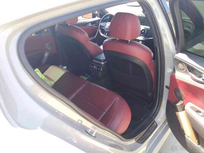Kia Stinger 3,3   GT V6 l T-GDi 272KW - foto 5