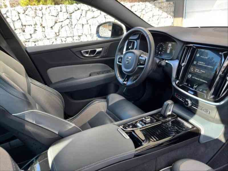 Volvo V60 2,0 T6 4x4 TwinEngine R-DESIGN 341 - foto 6
