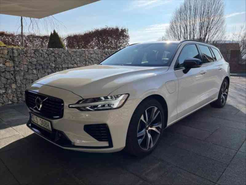 Volvo V60 2,0 T6 4x4 TwinEngine R-DESIGN 341 - foto 1