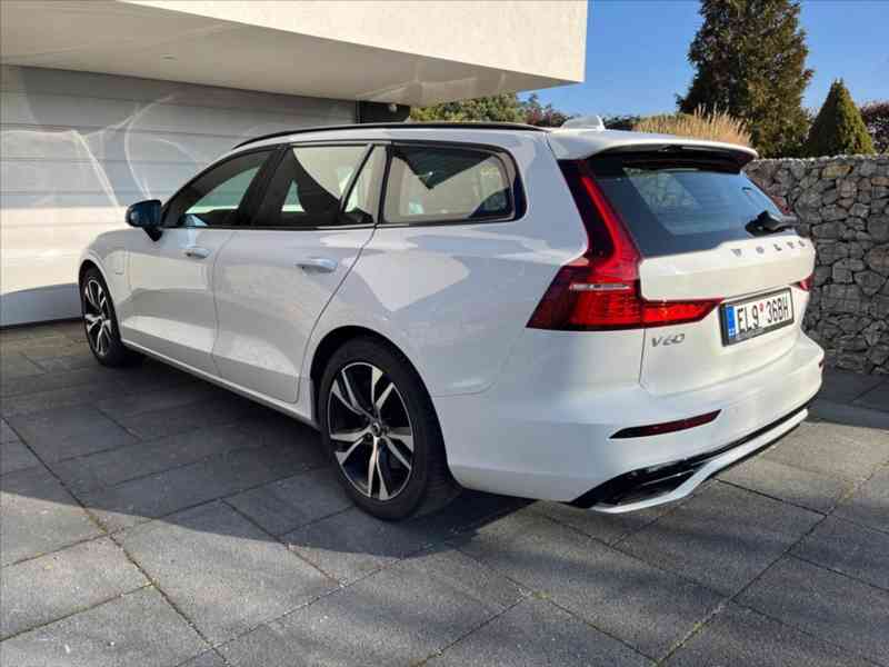 Volvo V60 2,0 T6 4x4 TwinEngine R-DESIGN 341 - foto 19