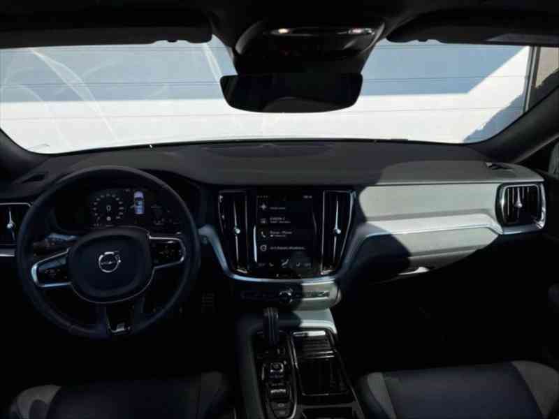 Volvo V60 2,0 T6 4x4 TwinEngine R-DESIGN 341 - foto 16