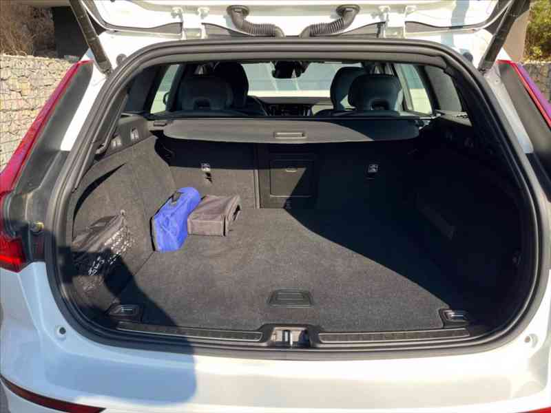Volvo V60 2,0 T6 4x4 TwinEngine R-DESIGN 341 - foto 27