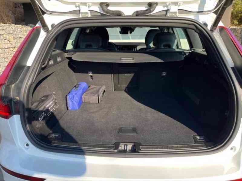 Volvo V60 2,0 T6 4x4 TwinEngine R-DESIGN 341 - foto 8
