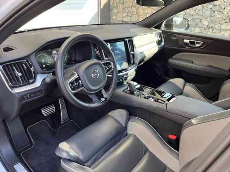 Volvo V60 2,0 T6 4x4 TwinEngine R-DESIGN 341 - foto 9