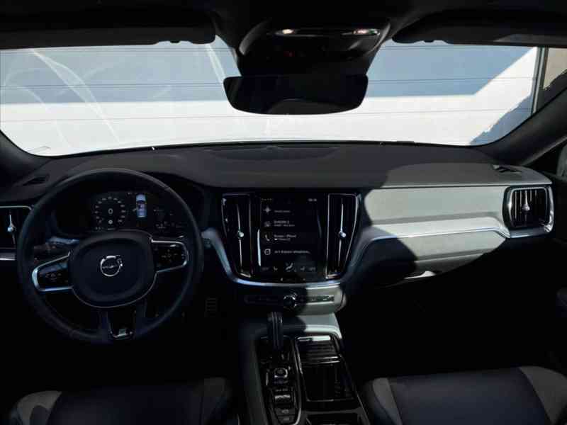 Volvo V60 2,0 T6 4x4 TwinEngine R-DESIGN 341 - foto 32