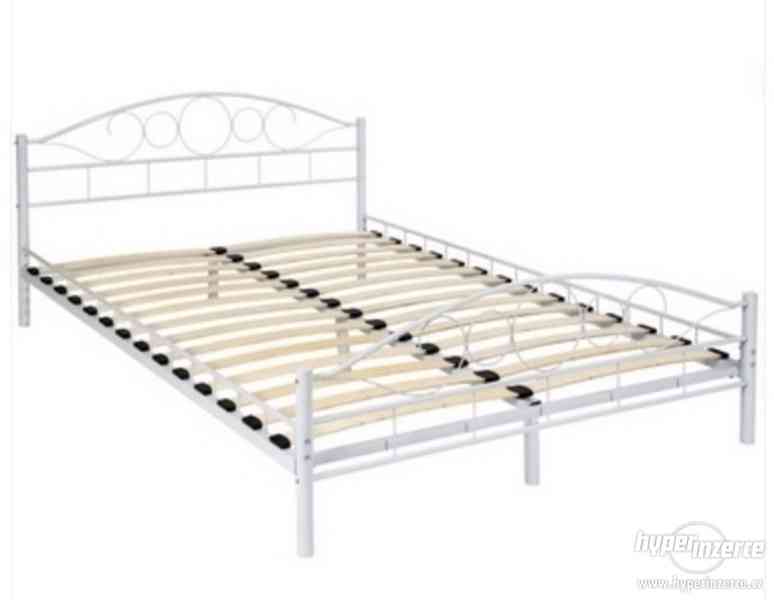 Kovová postel Toscana s roštěm. 140x200 cm. Bílá. - foto 1