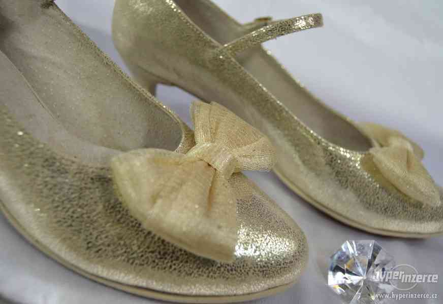Výprodej svatební a společenská obuv - foto 5