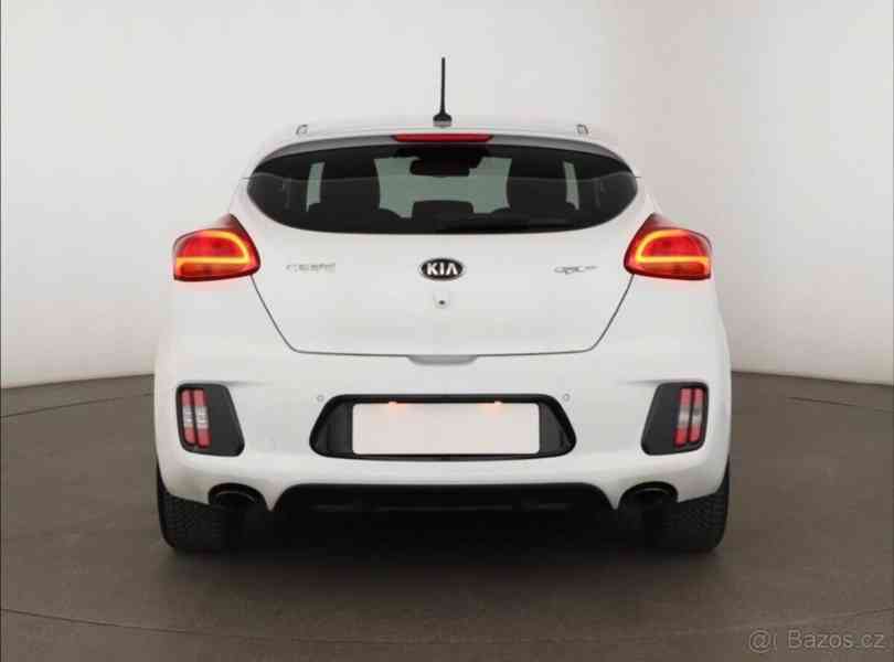 Kia Ceed 1,6   GT T-GDI 150 kW | Manuál - foto 16