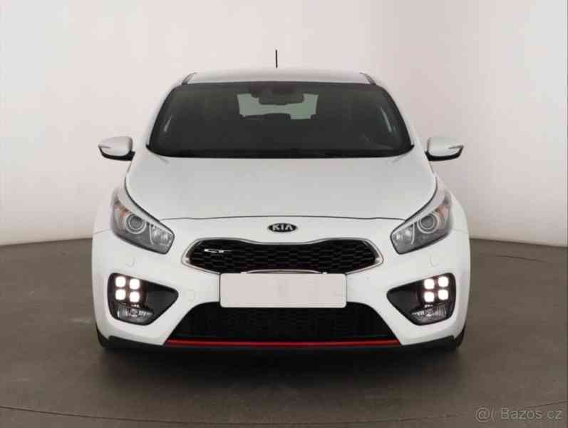 Kia Ceed 1,6   GT T-GDI 150 kW | Manuál - foto 17