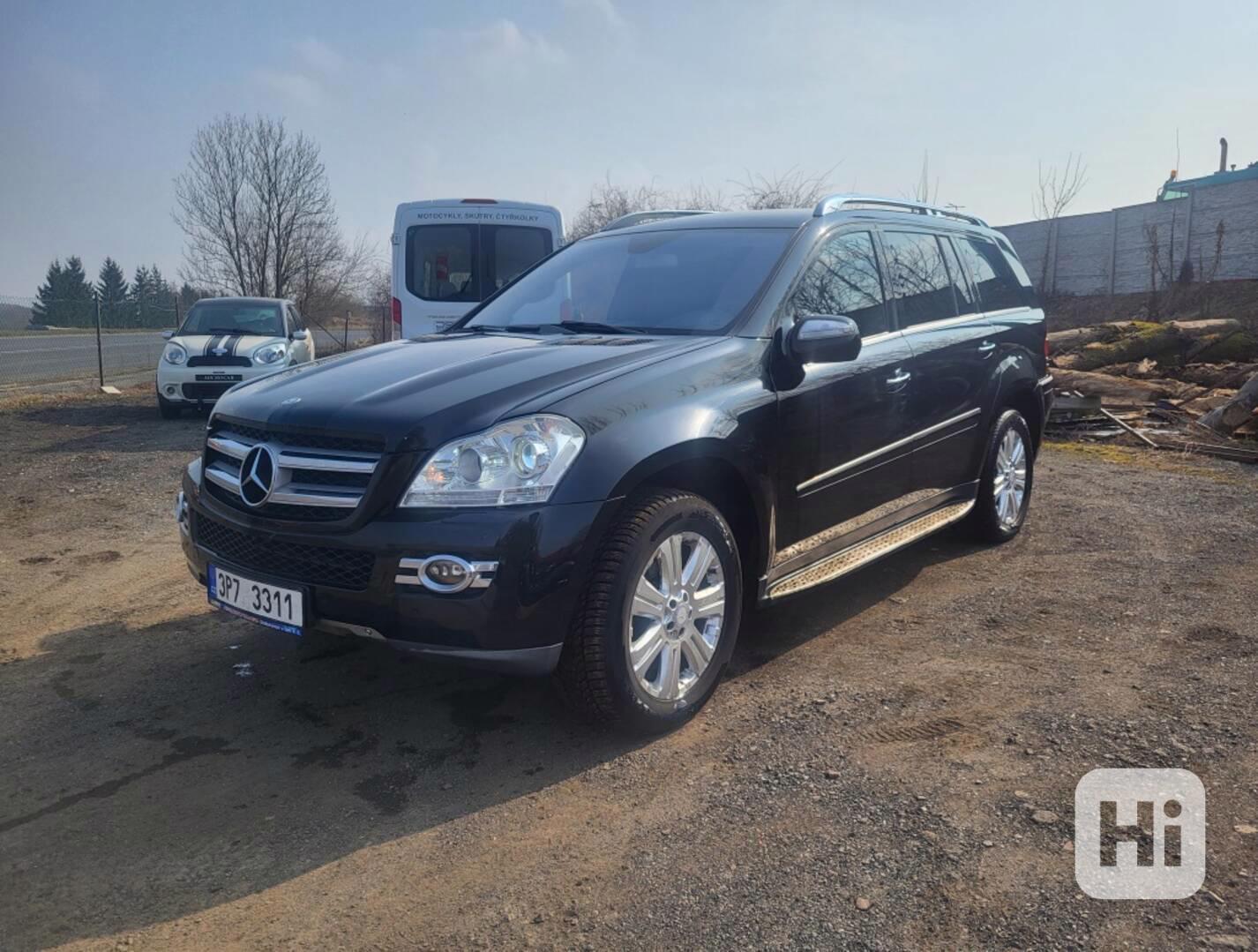  Mercedes GL 500 4Mattic,5,5 V8 čr - foto 1