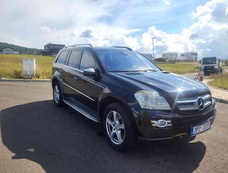  Mercedes GL 500 4Mattic,5,5 V8 čr - foto 14