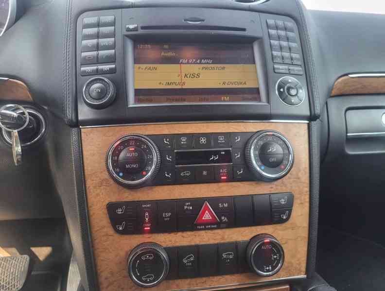  Mercedes GL 500 4Mattic,5,5 V8 čr - foto 6