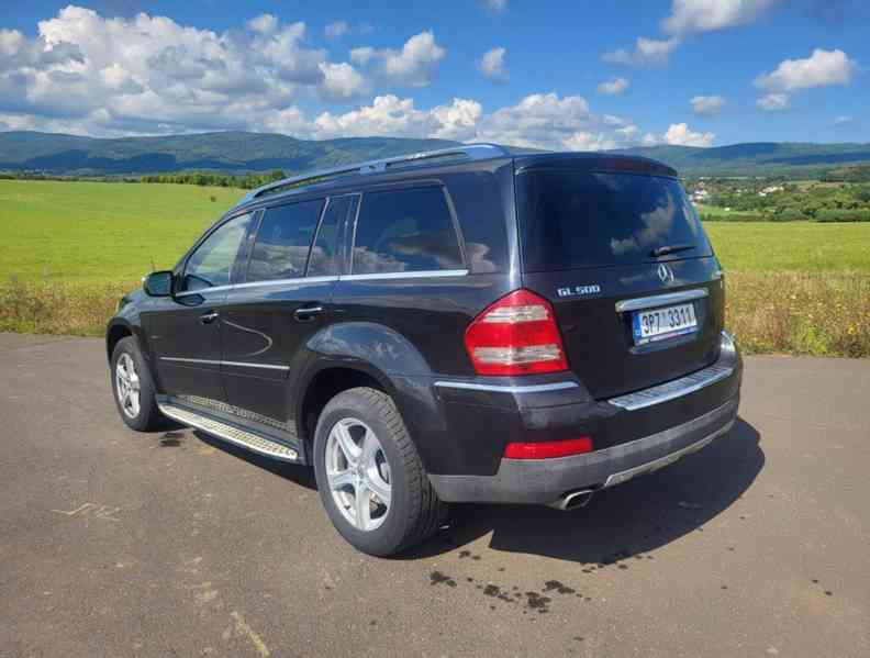  Mercedes GL 500 4Mattic,5,5 V8 čr - foto 12