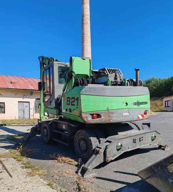 22t překládací bagr Sennebogen 821M - foto 3