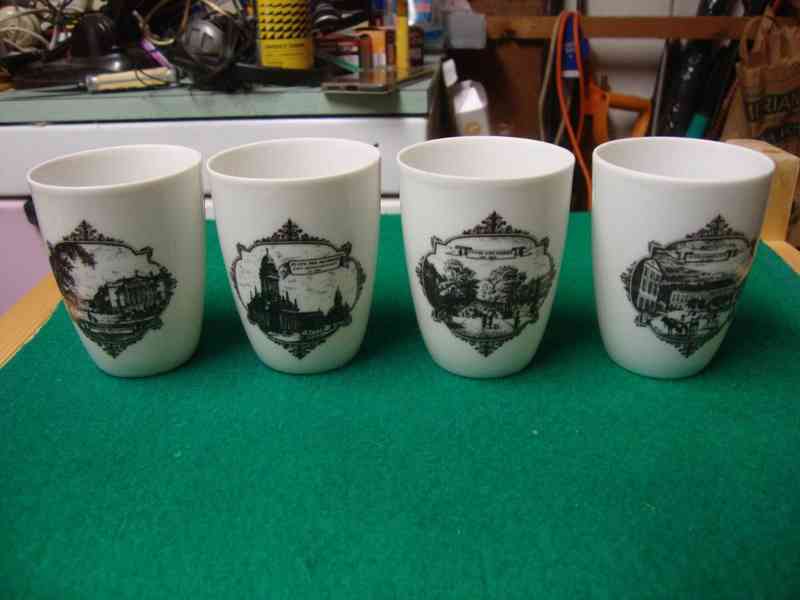 Starožitné porcelánové pohárky Berlín výroba Wallendorf top - foto 2