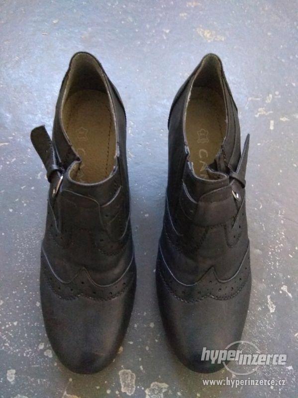 Dámské kožené boty Camo č. 40