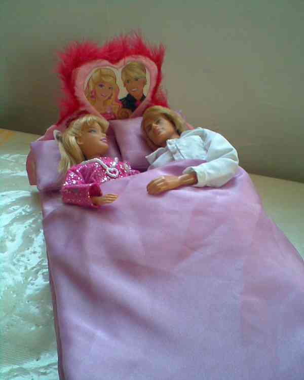 Barbie rodina s postýlkami - foto 4