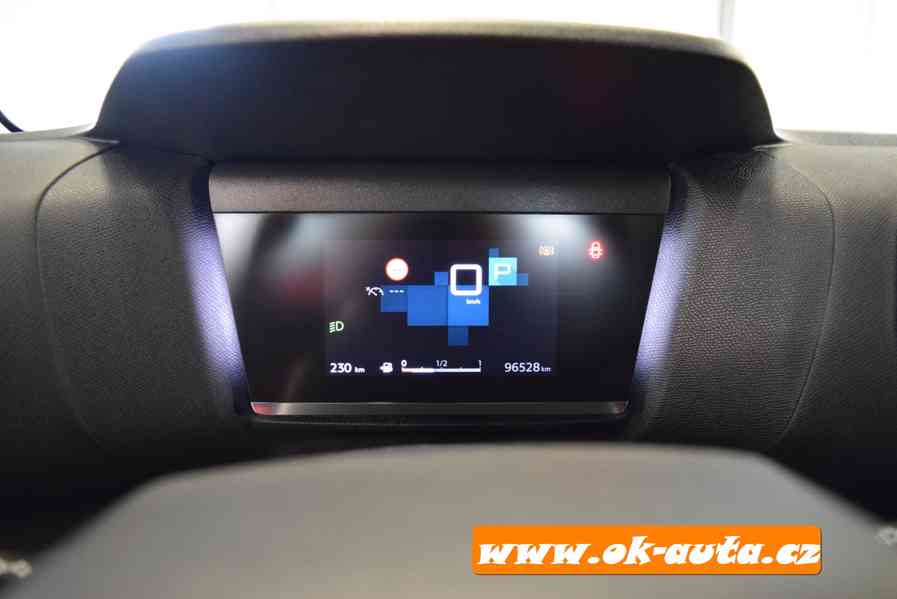 Citroën C4 X 1.2 PURETECH PACK 96 kW 2023-DPH - foto 19
