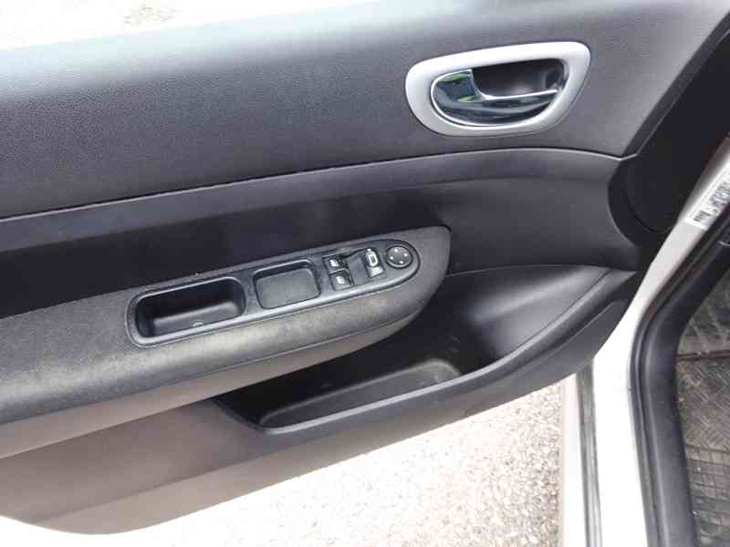 Peugeot 307 1.6i r.v.2005 (80 kw) tk:4/2026  - foto 6