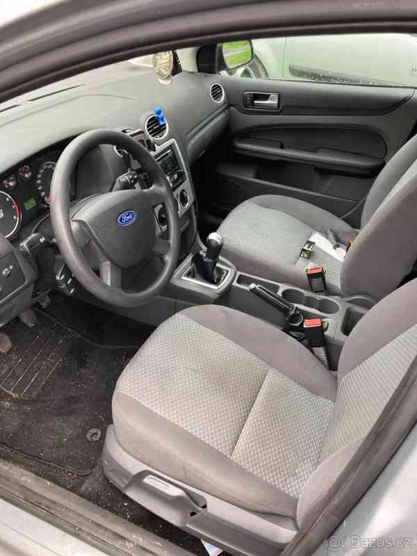 Ford Focus 2005 1.6 85kw	 - foto 3