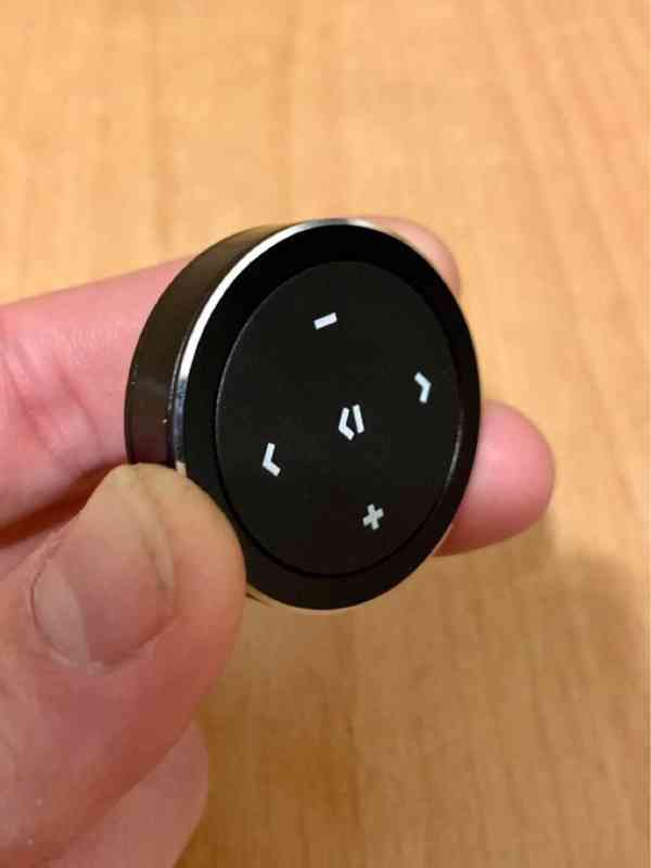 Bluetooth ovladač na volant / řídítka - foto 1