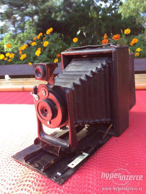 Historický fotoaparát Leonar - Werke 9x12 cm - foto 2