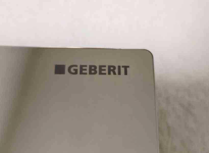 Ovládací tačítko WC Geberit Sigma01 115.770.21.5 lesklý chro - foto 8