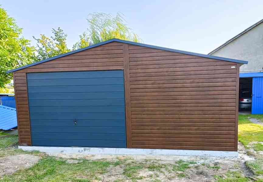 Plechová garáž 6x6m, sedlová střecha - výklopná vrata TS244 - foto 3