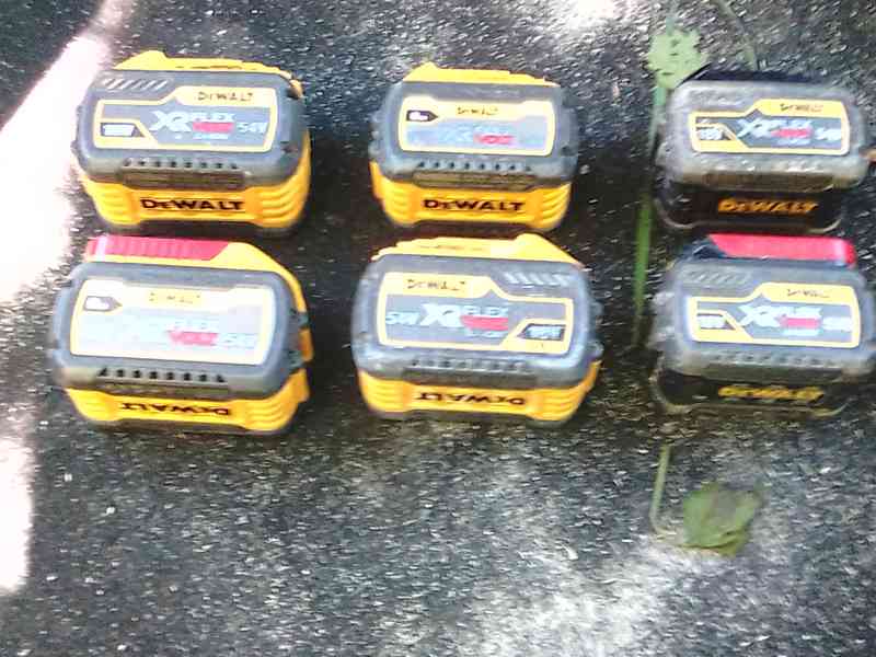 Baterie Dewalt 18V 6-9Ah Flex - foto 3