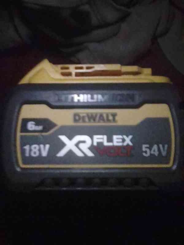 Baterie Dewalt 18V 6-9Ah Flex - foto 2