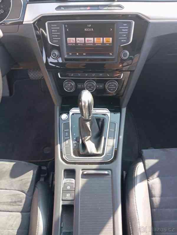 Volkswagen Passat 2,0 TDI 140kW BMT 4MOT DSG Highline - foto 11