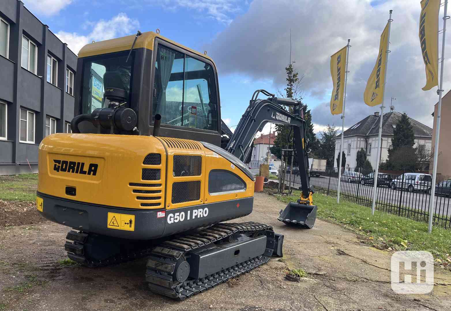 Pásový minibagr GORILA G50 I PRO CAB 5T Yanmar AKCE - foto 1