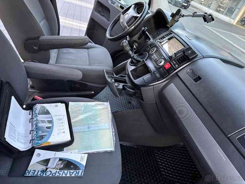 Volkswagen Multivan 2,5   96kw 2004 - foto 17