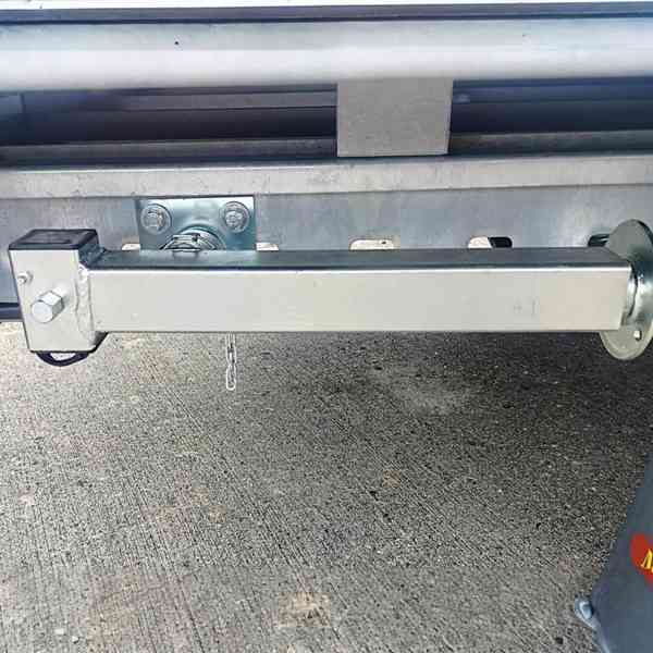 Nový 3-stranný hydraulicky sklopný přívěsný vozík 2700Kg - foto 14