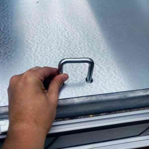 Nový 3-stranný hydraulicky sklopný přívěsný vozík 2700Kg - foto 13