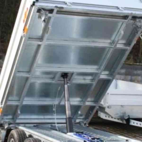 Nový 3-stranný hydraulicky sklopný přívěsný vozík 2700Kg - foto 10