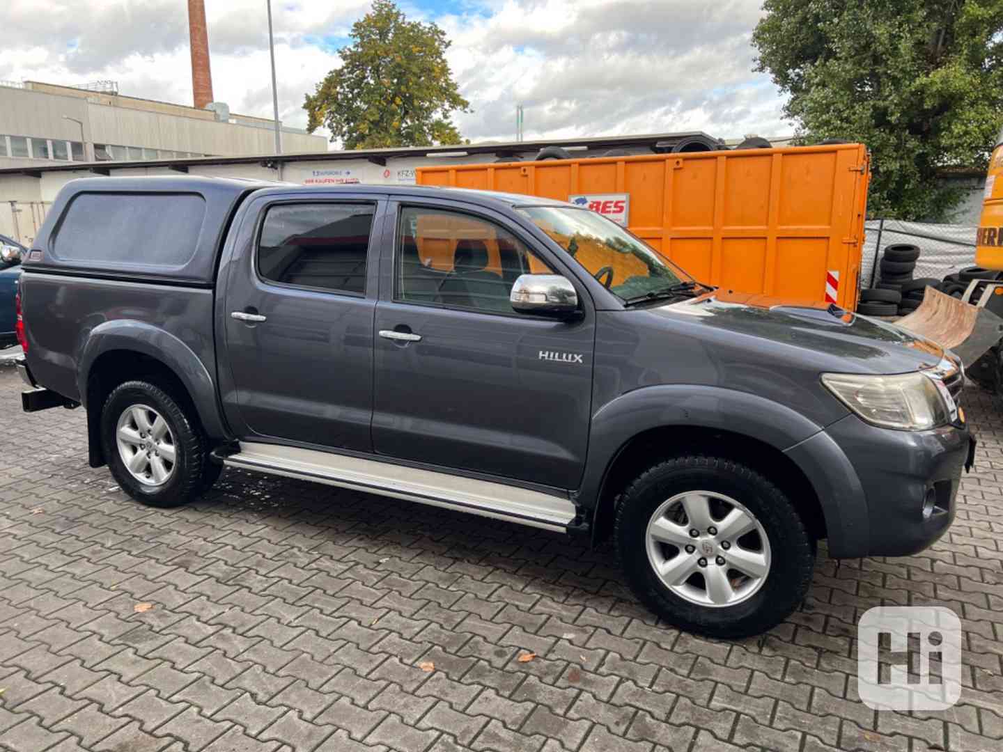 Toyota Hilux - foto 1