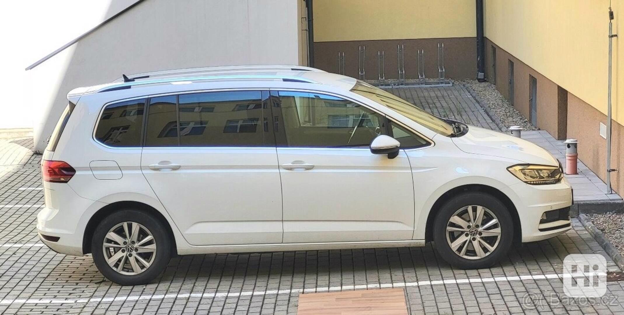Volkswagen Touran 1,5   TSI, DSG, 110kW EVO, 5 míst - foto 1