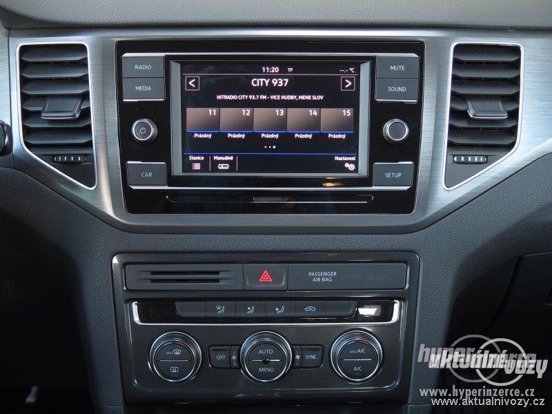 VW Golf Sportsvan 1.0 TSI 81kW 1.0, benzín, rok 2018 - foto 2