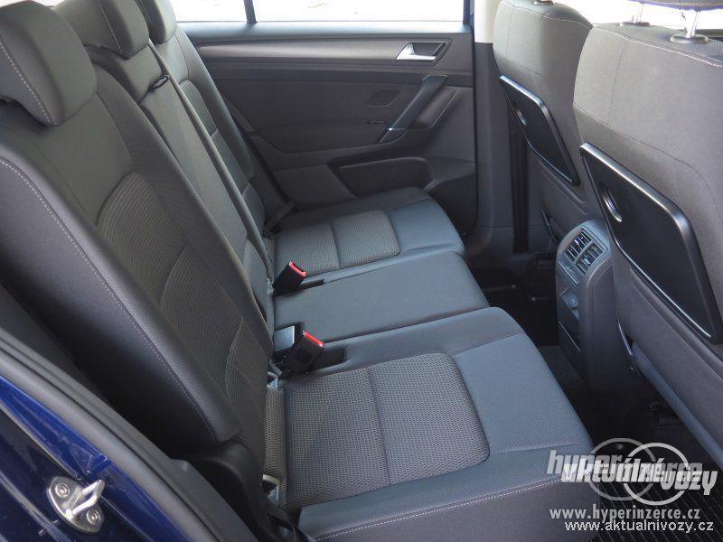 VW Golf Sportsvan 1.0 TSI 81kW 1.0, benzín, rok 2018 - foto 7