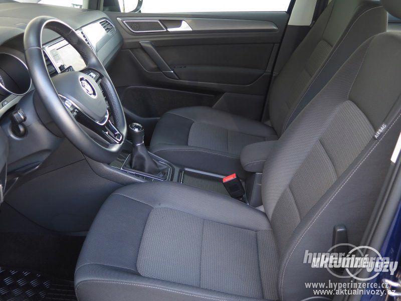 VW Golf Sportsvan 1.0 TSI 81kW 1.0, benzín, rok 2018 - foto 14