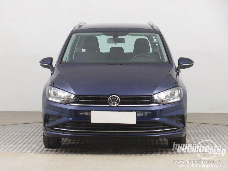 VW Golf Sportsvan 1.0 TSI 81kW 1.0, benzín, rok 2018 - foto 17