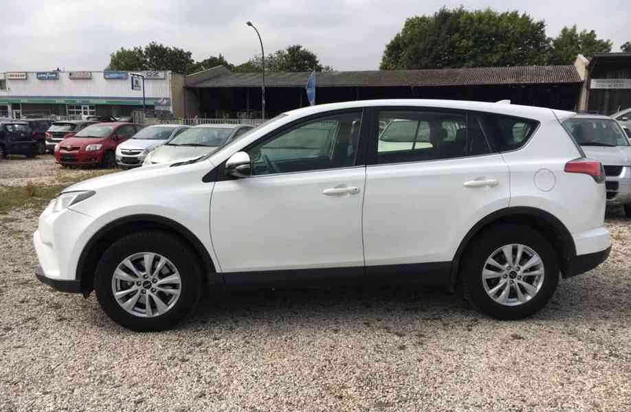 Toyota RAV 4 2,0i Basis 2.0 4x4 benzín 112kw - foto 7