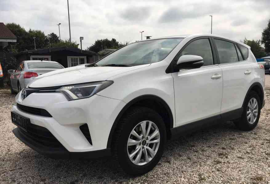 Toyota RAV 4 2,0i Basis 2.0 4x4 benzín 112kw - foto 20